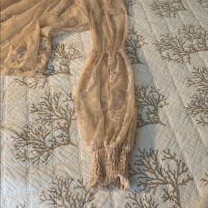 Forever 21 Lace Long Sleeve Blouse Festive Puff Sleeves Romantic